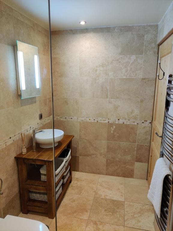 Spacious Ski Chalet In Traditional French Village, Sleeps 8, Four Star With Fibre Broadband Abondance Ngoại thất bức ảnh