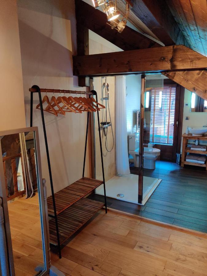 Spacious Ski Chalet In Traditional French Village, Sleeps 8, Four Star With Fibre Broadband Abondance Ngoại thất bức ảnh