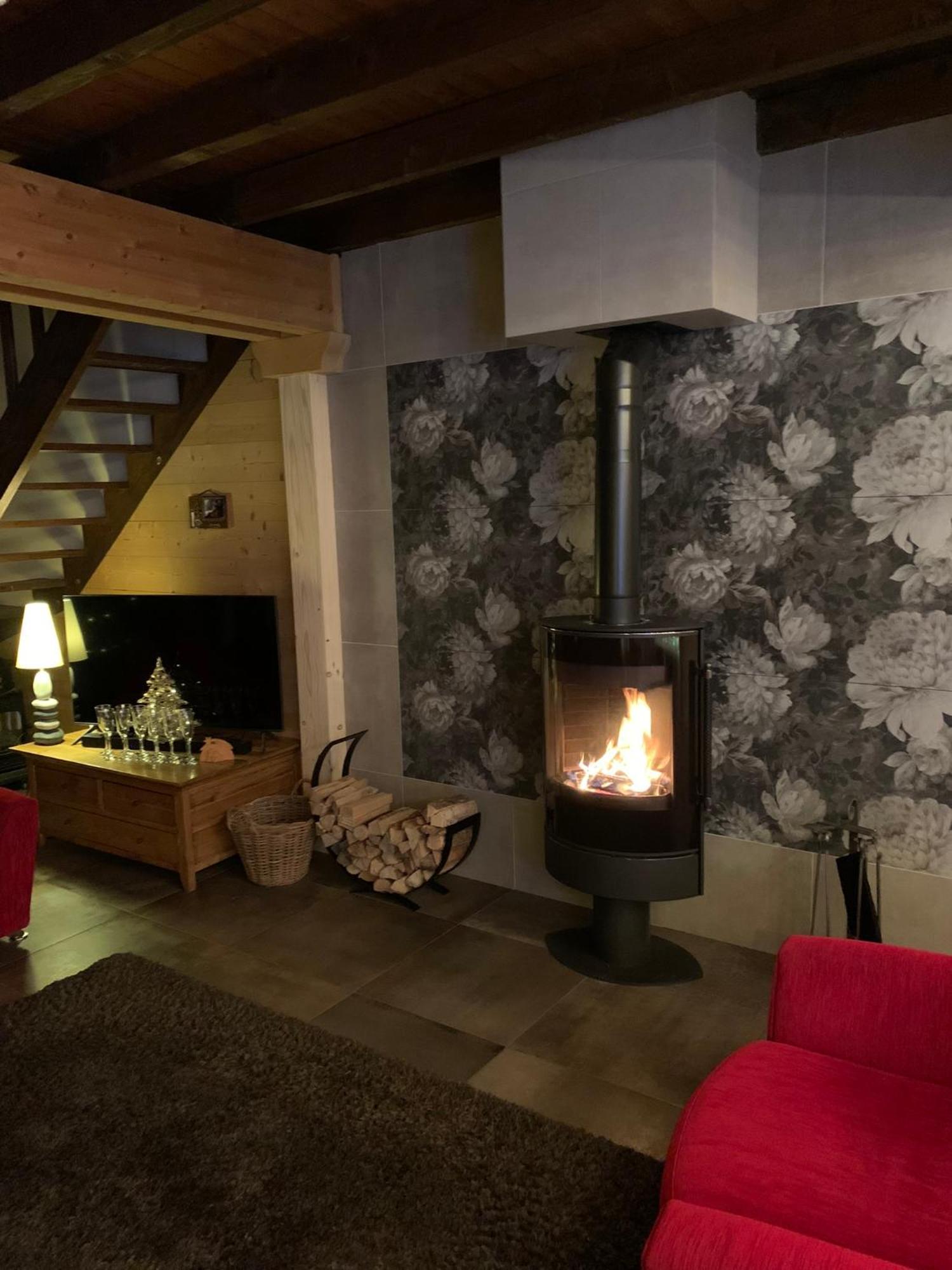 Spacious Ski Chalet In Traditional French Village, Sleeps 8, Four Star With Fibre Broadband Abondance Ngoại thất bức ảnh